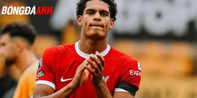 Jarell Quansah Kỹ năng phòng ngự đỉnh cao của Jarell Quansah