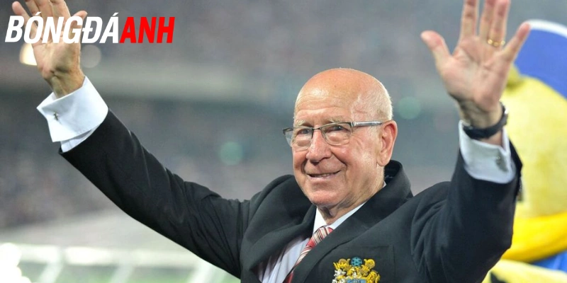 Sir Bobby Charlton Phong cách thi đấu và ảnh hưởng đến bóng đá thế giới